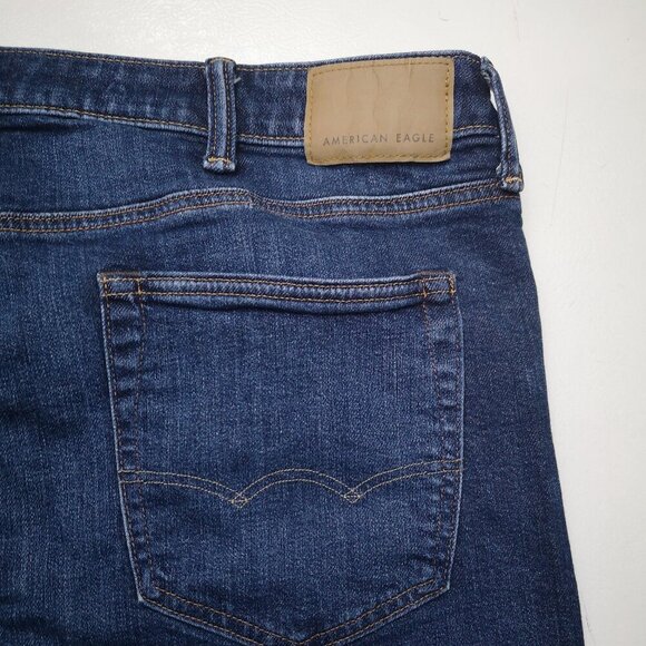 American Eagle Flex Men's Size 40/30 Medium Wash Zipper & Button Closure Jeans - Picture 14 of 16